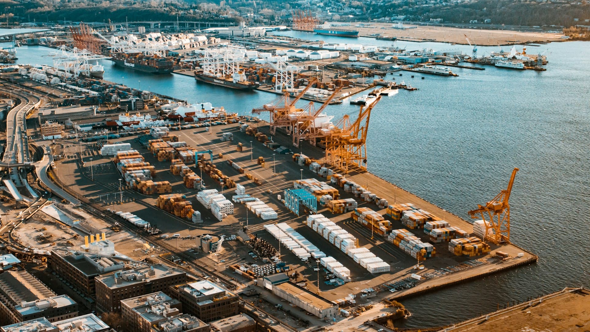 Logistics & Transport